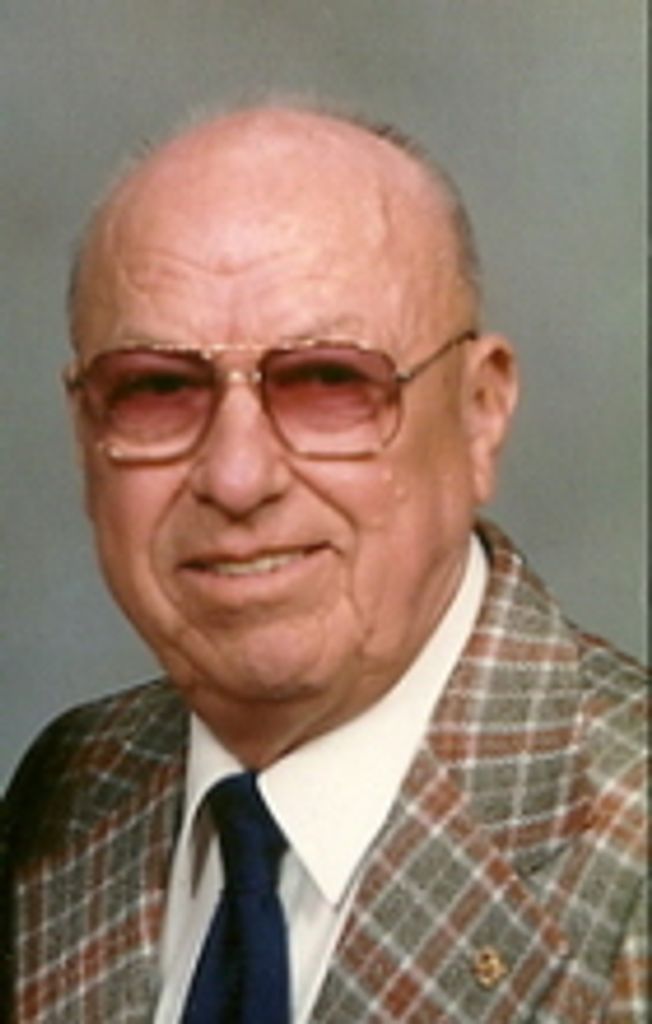 Raymond J Mazanec