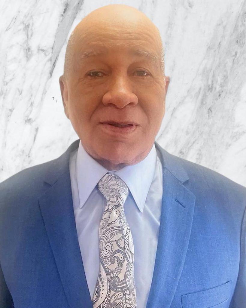 Holland Gibson Jr. Profile Photo