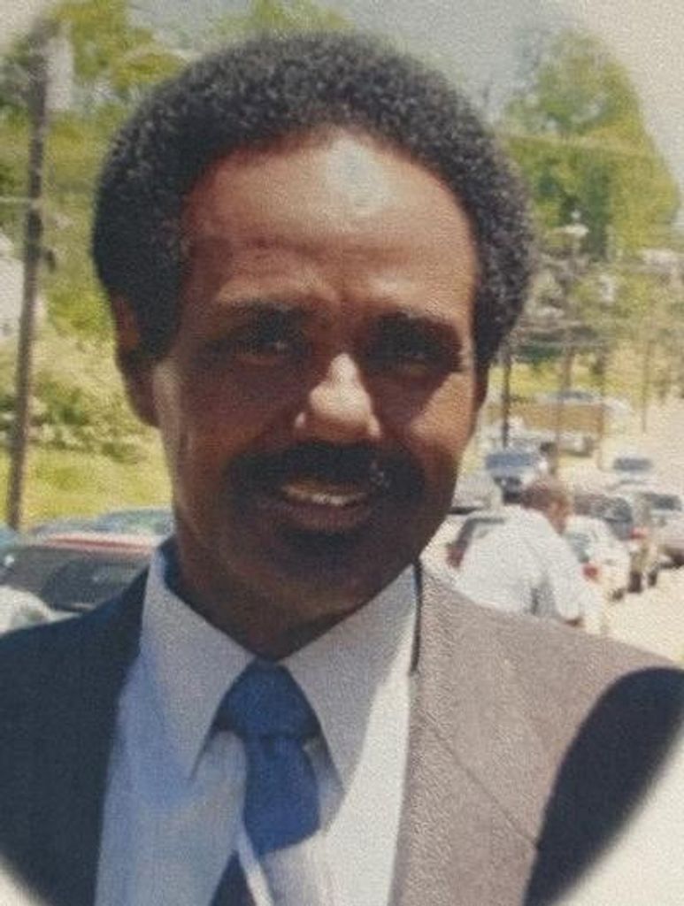 Vernon Hence Profile Photo