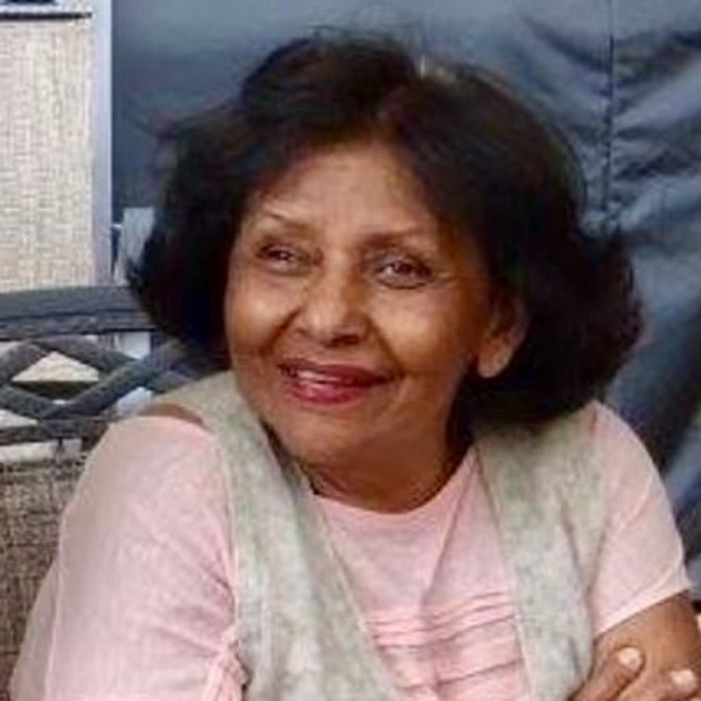 Virginia Gallardo Profile Photo