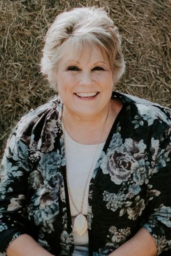 Donna Curr Profile Photo