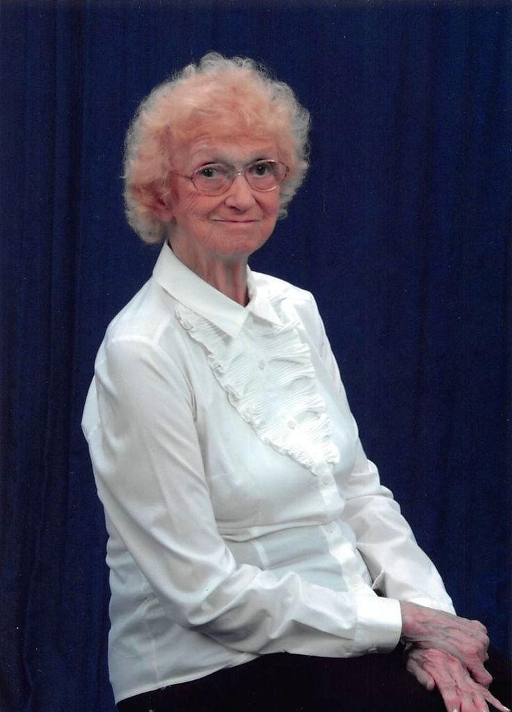 Teloiv Mae (White)  Wright Profile Photo