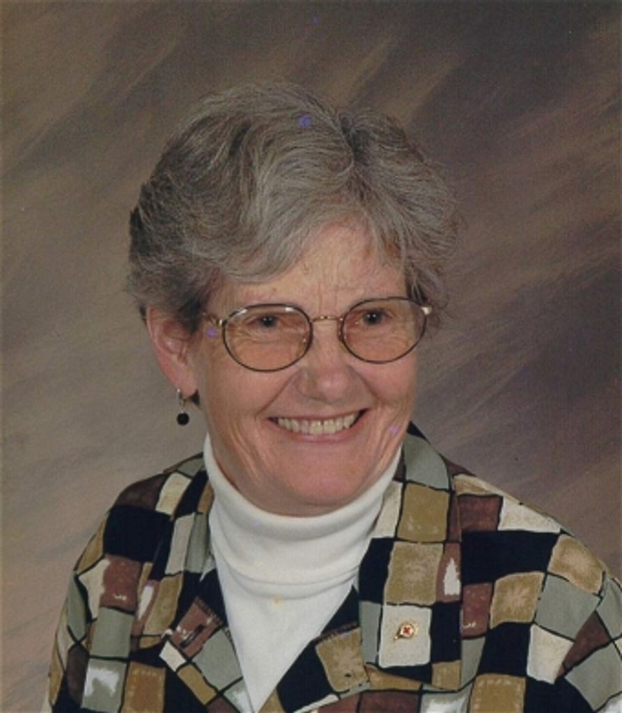 Celia Gaye Metcalf Arrowood Hunter Profile Photo