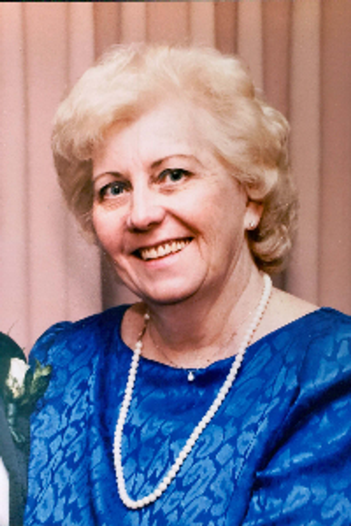 Lois Taylor