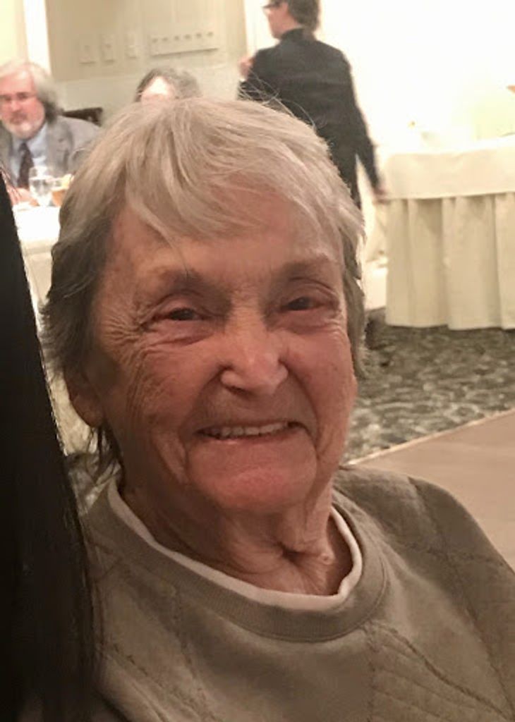 Roberta  "Nana" (Riddagh)  Finegan