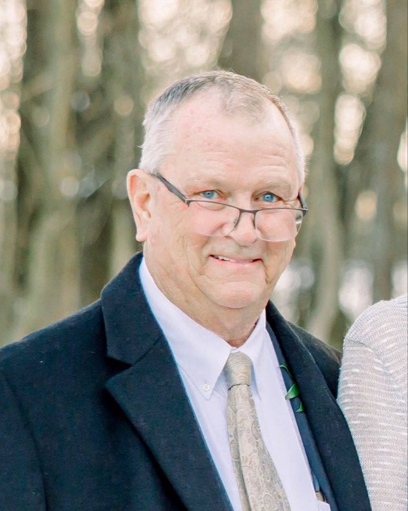 Richard Edward "Dick" Adams Profile Photo