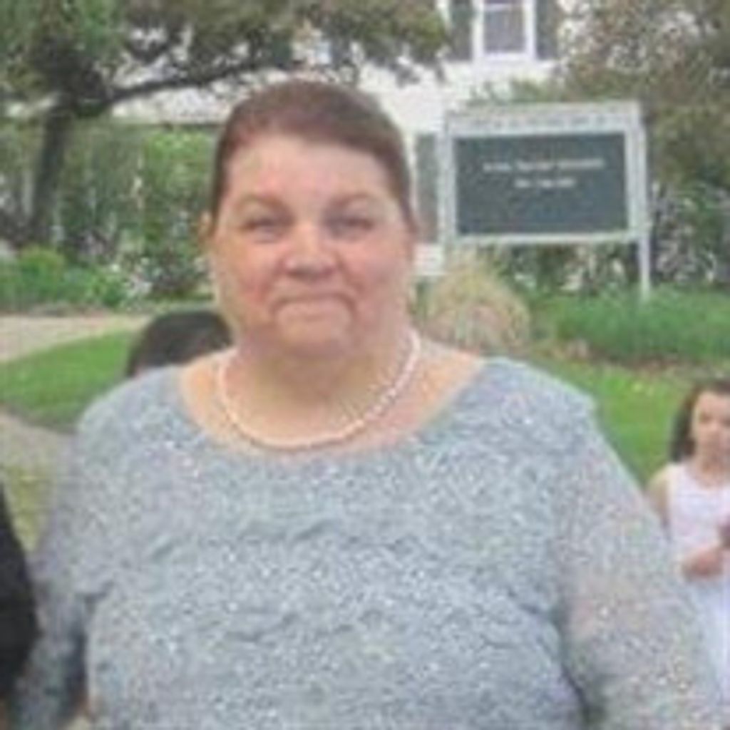 Christine Lee Barker