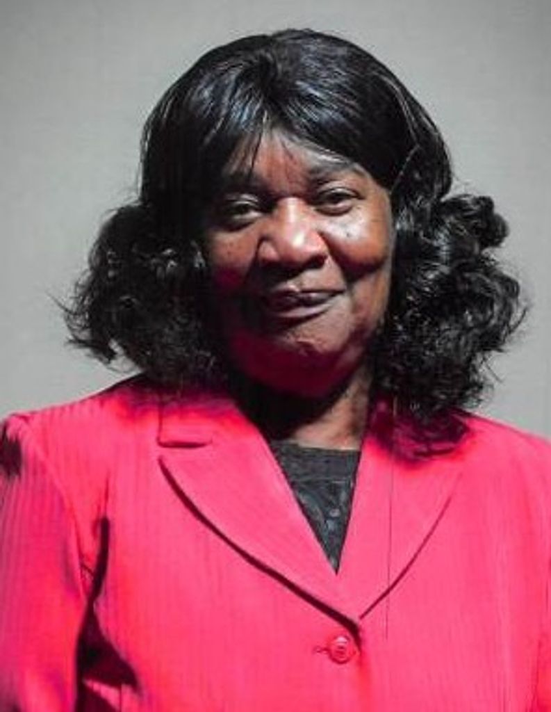 LINDA TAYLOR