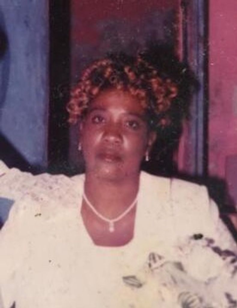 Juinelia Saint Jean Louis Profile Photo