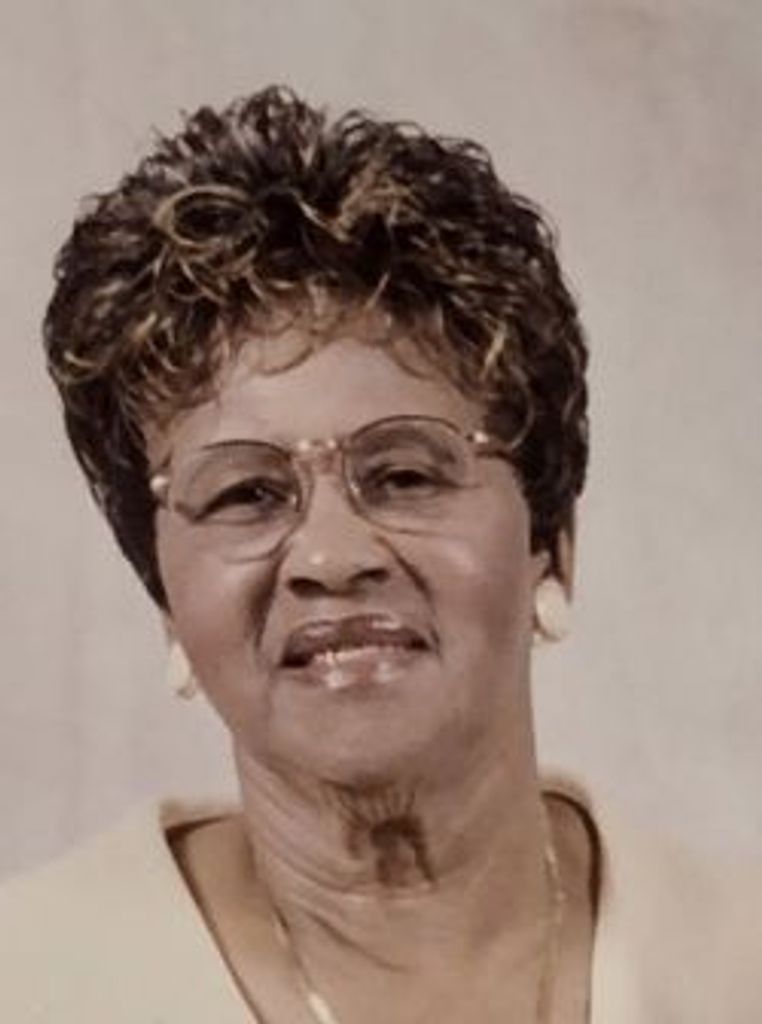 Maurine Nealy