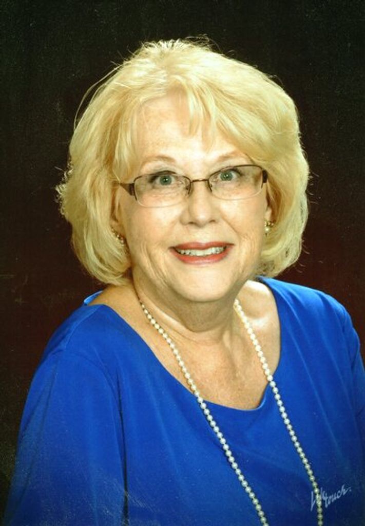Beatrice Wolf Profile Photo