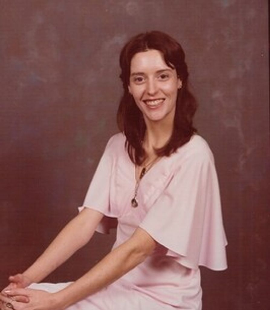 Suzanne Powers Profile Photo