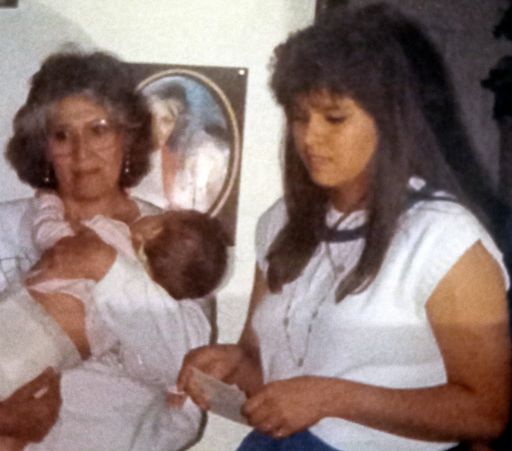 Yolanda C. Gonzalez photo gallery thumbnail 51 of 357