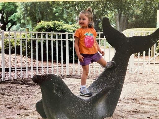 Sarah Anjuli Constance Draughon photo gallery thumbnail 38 of 46