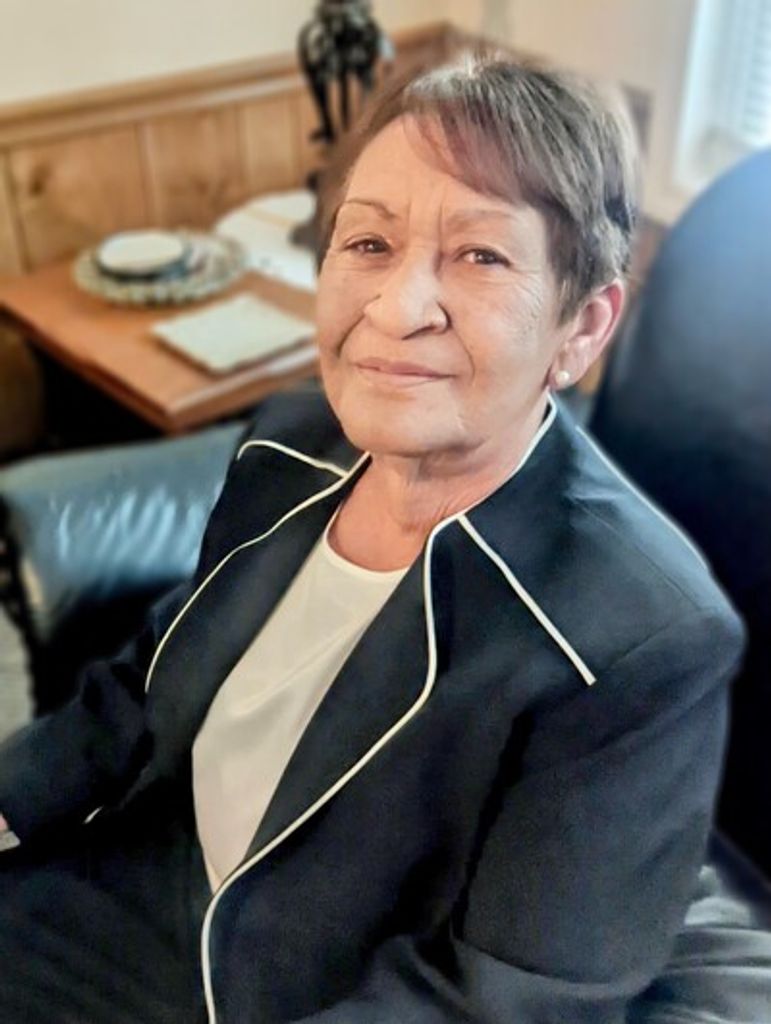 Bessie Lee-Locklear Hunt Profile Photo