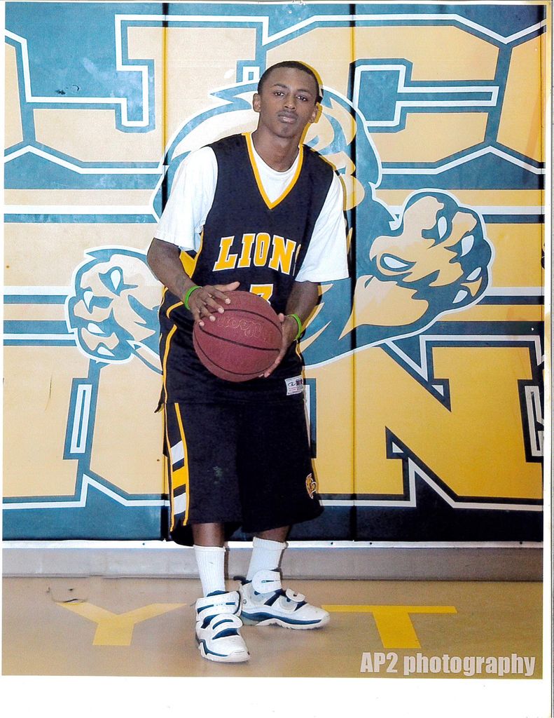 Stennis "Lil Stennis" Lyles Jr.