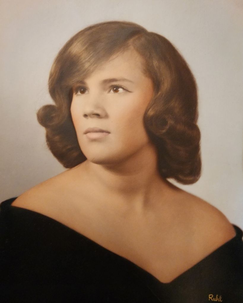 Ina "Gayle" Kastell