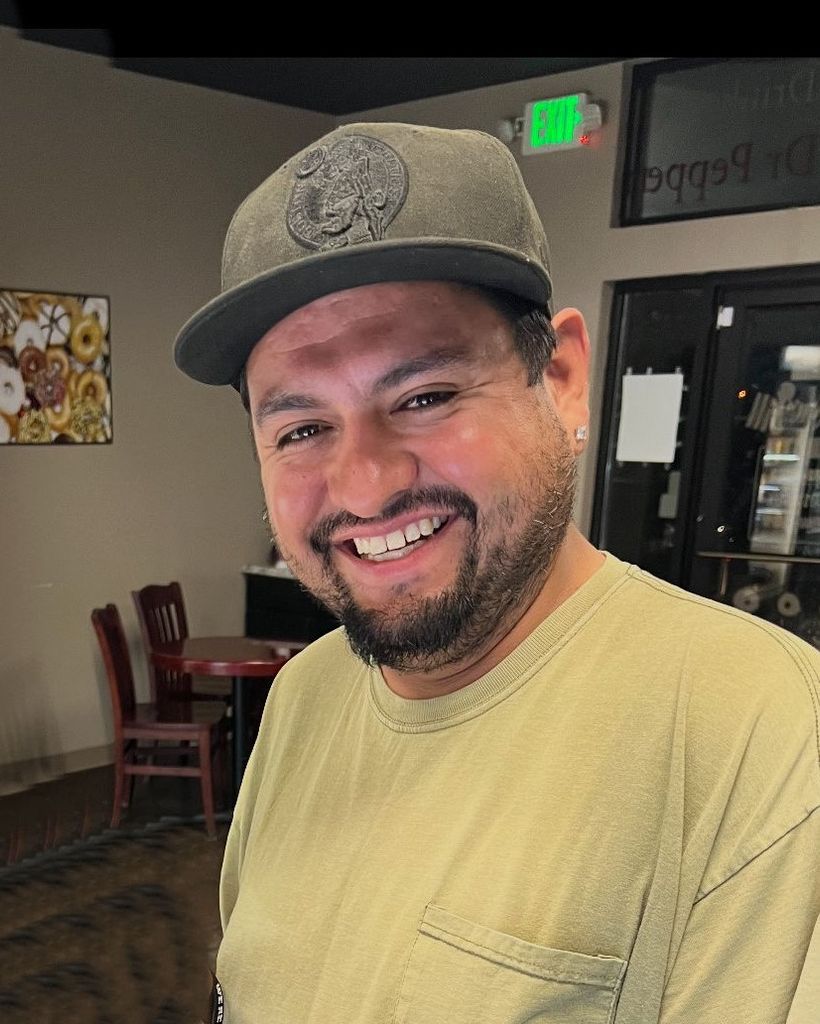 Joshua Sandoval Profile Photo
