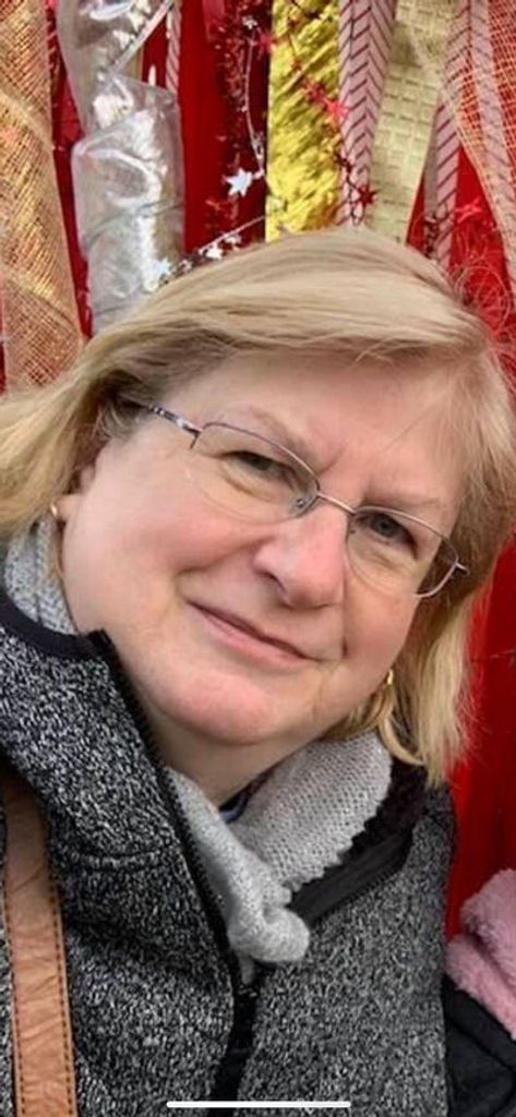 Kim Marie Lutz Profile Photo
