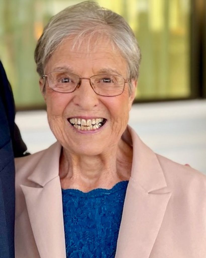 Moyra Glaister Chisholm Profile Photo