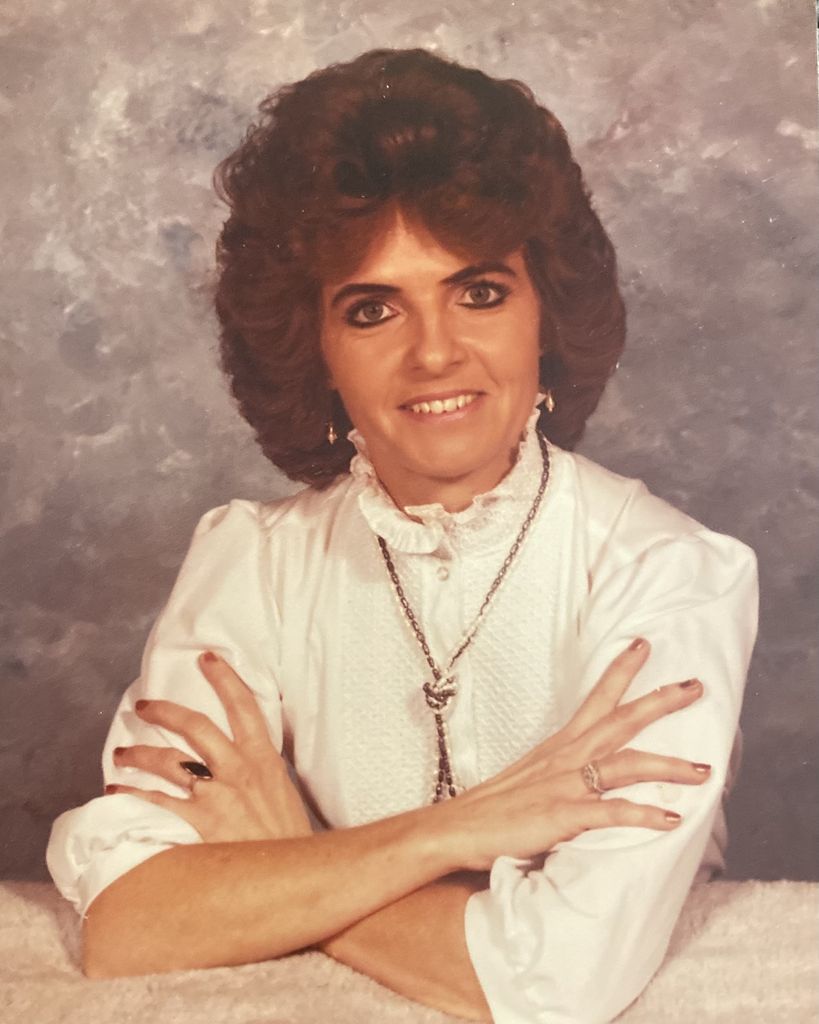 Elaine Senn Profile Photo