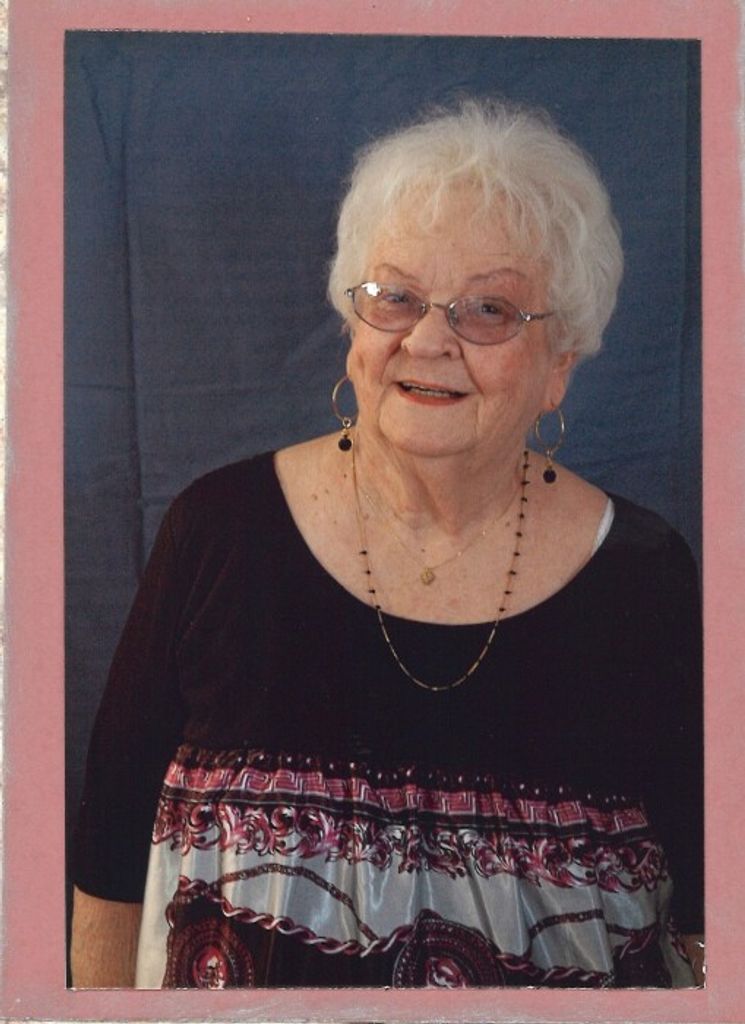 Joanne Holt