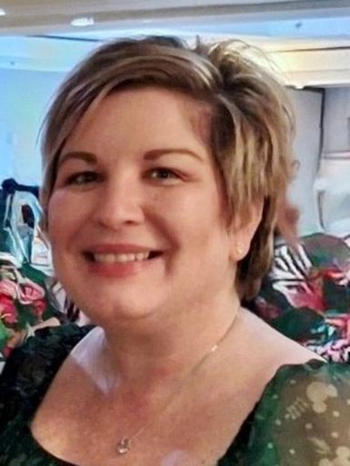 Christie R. Bisschop Profile Photo