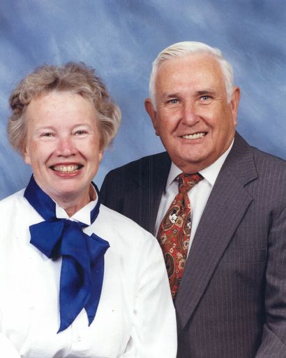 Esther Clapp Welch's obituary image