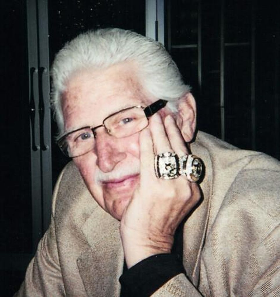 David E Randall Profile Photo