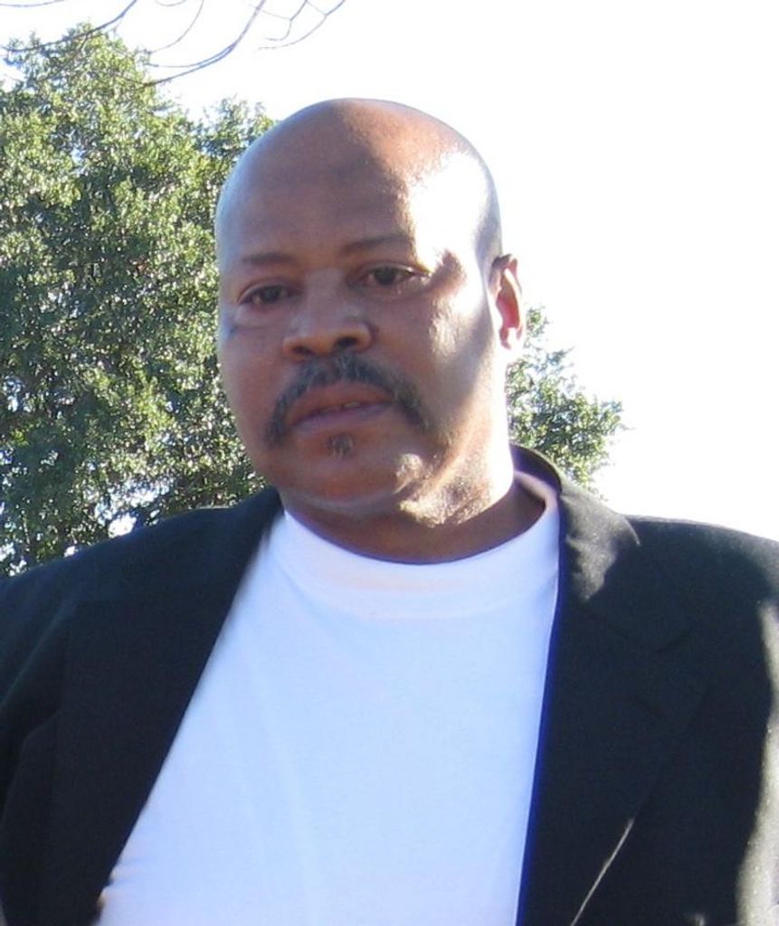 Bennie L Henderson