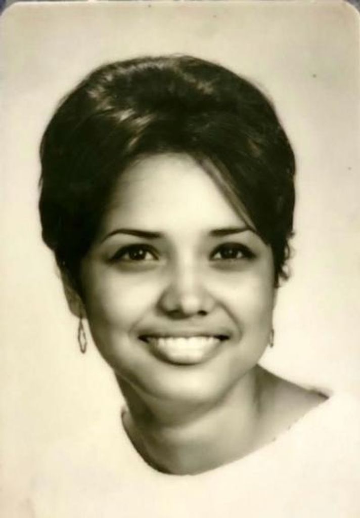 Magdalena Diaz Profile Photo