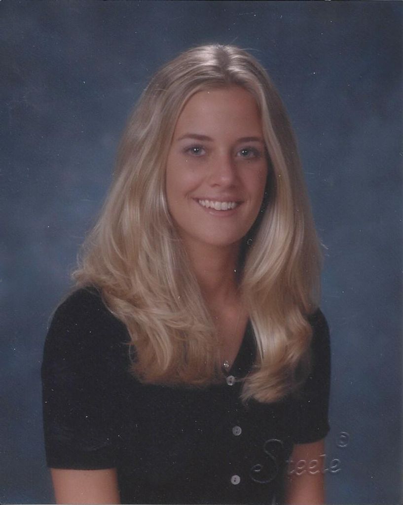 Kristen Elizabeth Laue Profile Photo