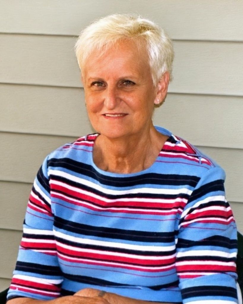 Joyce L Snow