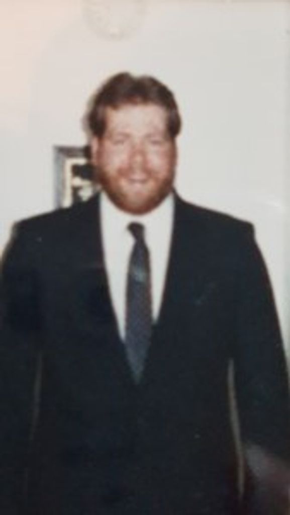 Kenneth E Edwards Jr.