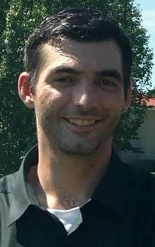 Josh Jones Profile Photo