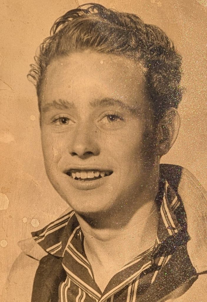 Howard Jones Profile Photo