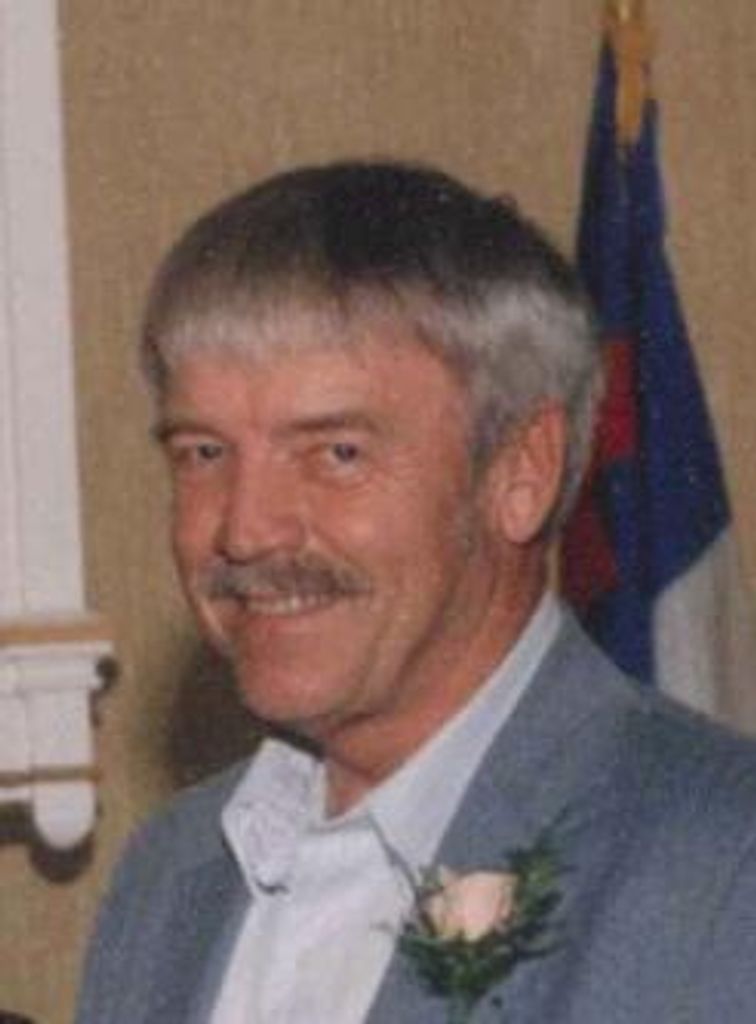 Richard Bennett Profile Photo
