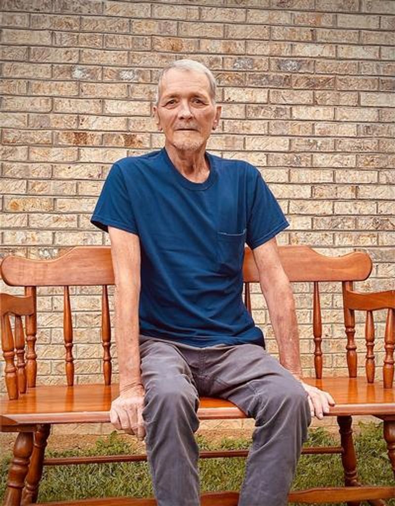 Bruce Wayne Smith Profile Photo