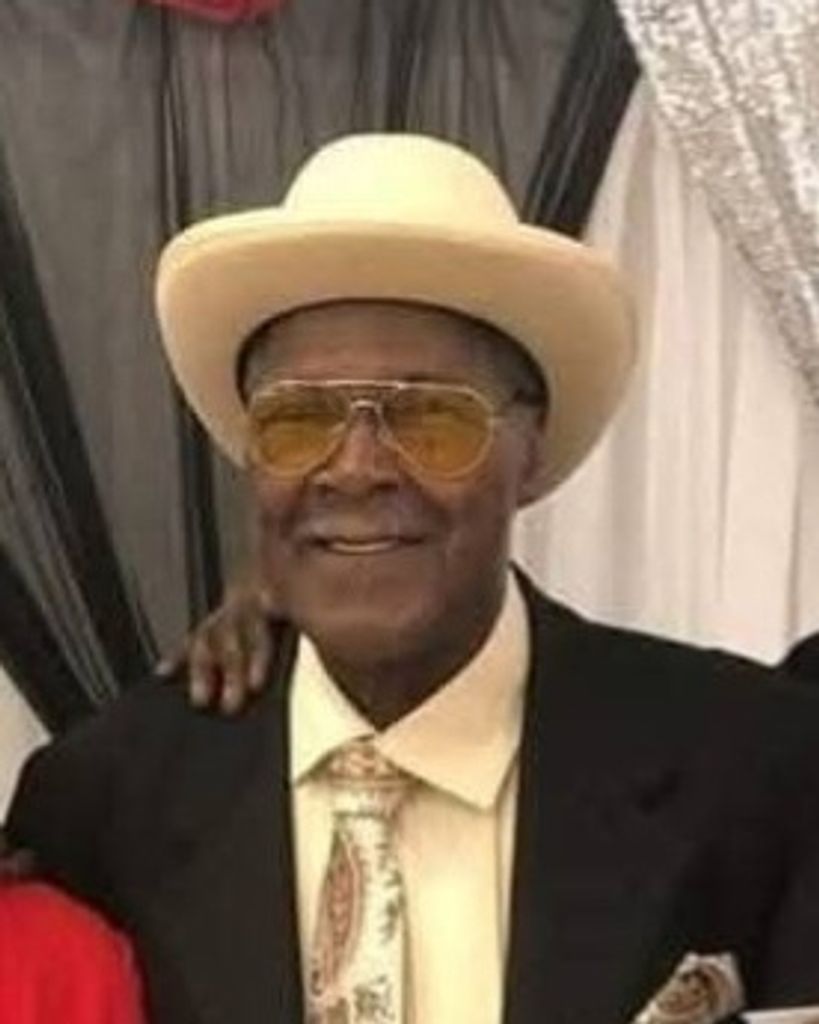 Melton Gray Profile Photo