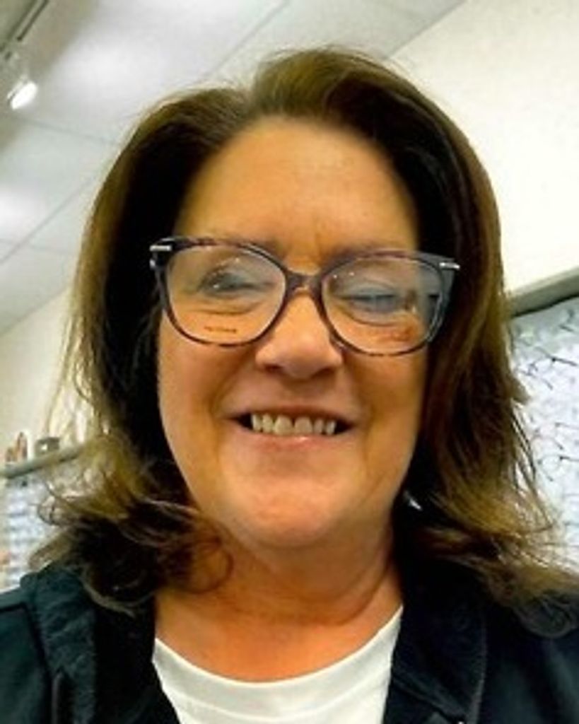 Lori J. Potrzuski Profile Photo