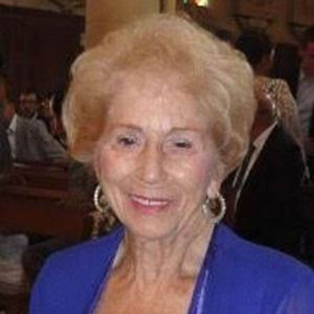 Nina Falite