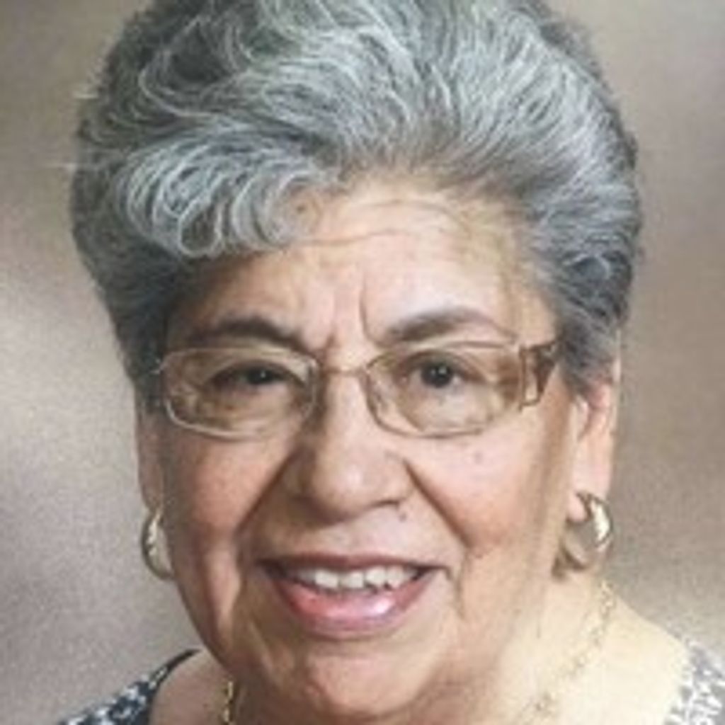 Lucia "Lucy" Martin