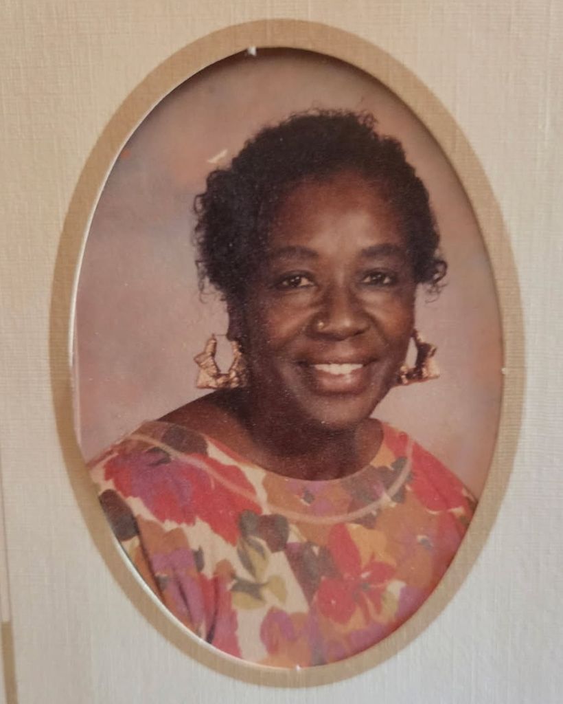 Lois Dell Booker