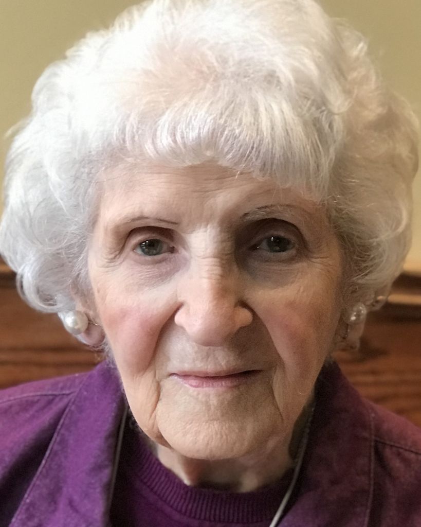 Genevieve (Ferro) Gigliotti