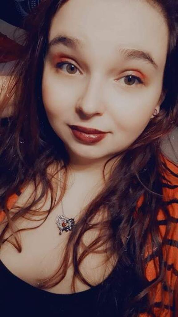 Holly Neal Profile Photo