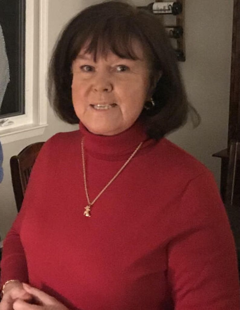 Eva Sieminski Profile Photo