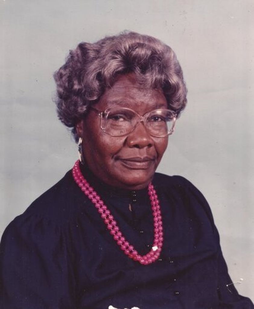 Luebirne Smith Profile Photo