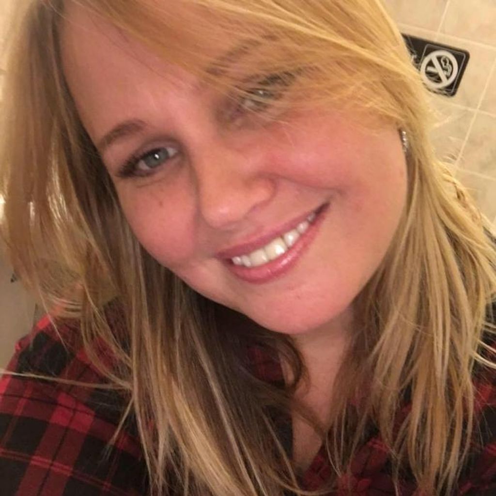 Elizabeth Kay (Favors)  Gattone