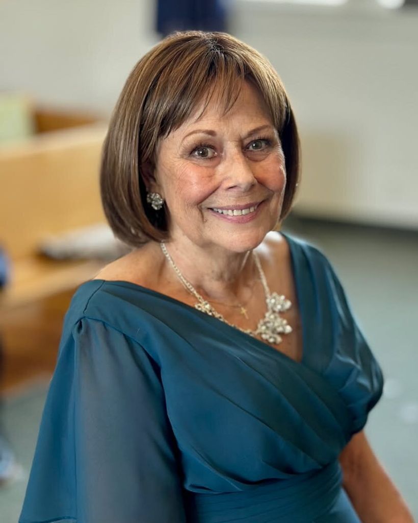 Suzanne Teeter