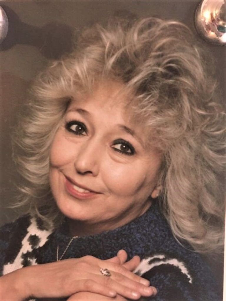 Candice "Candie" (Shutt)  Mitchell Profile Photo